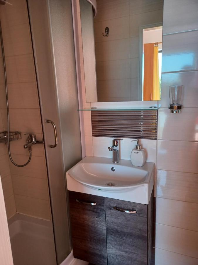 Apartmani Ivic Paka Rab Банёл Экстерьер фото