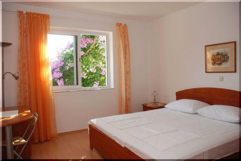 Apartmani Ivic Paka Rab Банёл Экстерьер фото